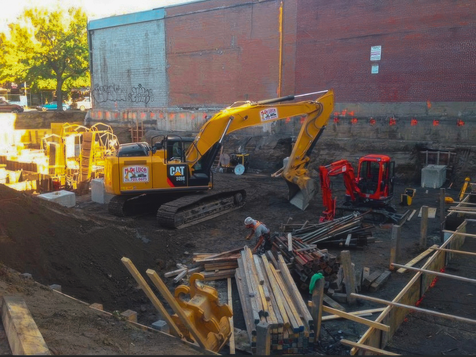 Excavation de fondation avec machinerie lourde Montreal